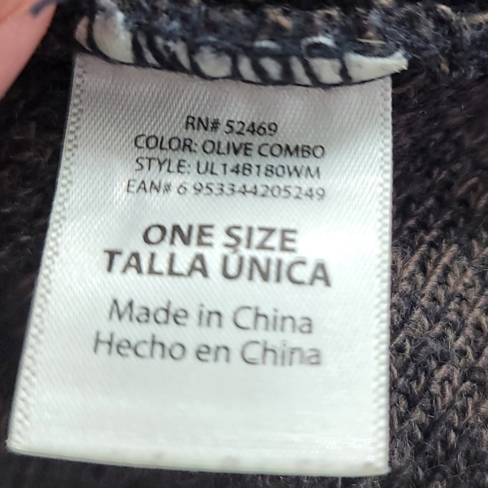 NWOT Pack of 3 Cozy Beanies​ - Picture 7 of 8